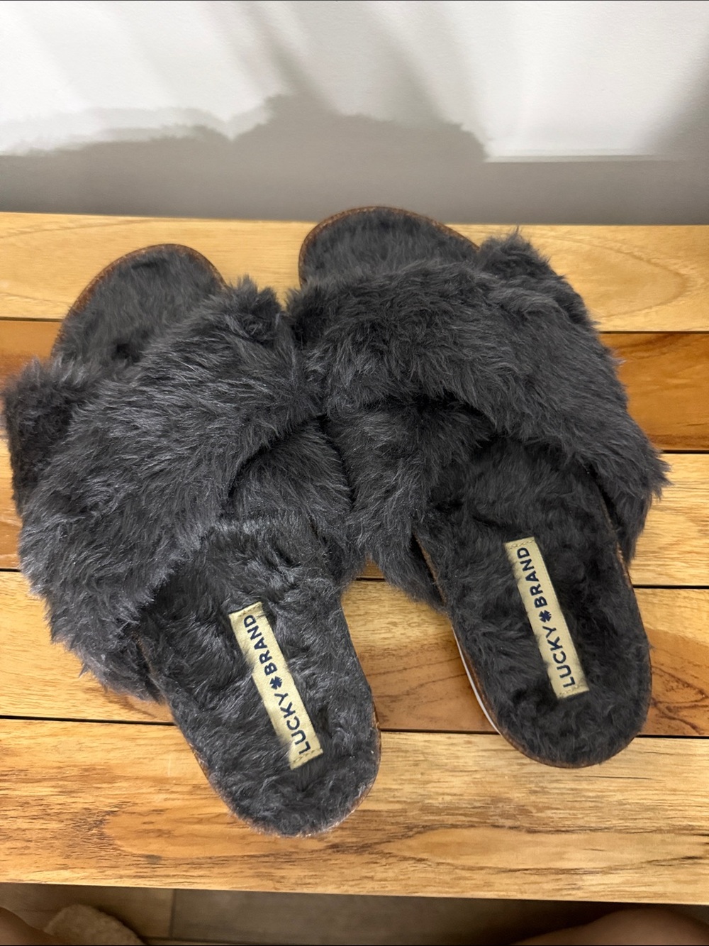 Lucky Brand Women's Charcoal Faux Fur Slide Slippers